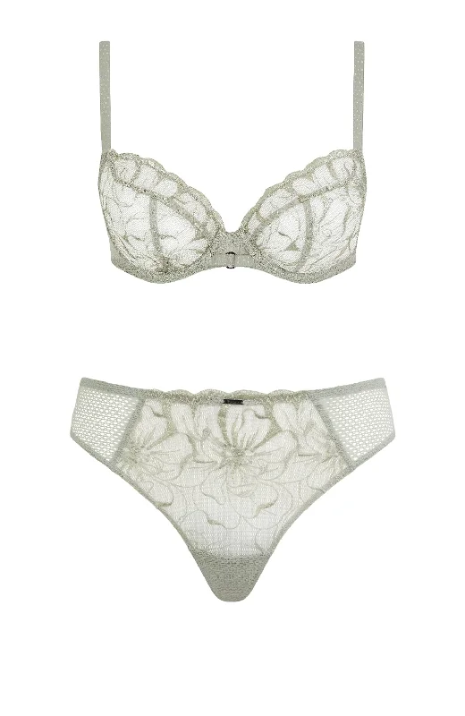 Fleurs Covering Underwire Bra and Tanga Set